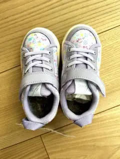 新品未使用　イフミーキッズスニーカー