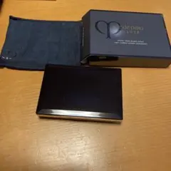 クレ・ド・ポー ボーテ タンプードルエクラ ケース とパンソー