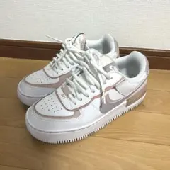 ナイキ エアフォースワン WHITE/ASH-PINK 24.5cmのサムネイル