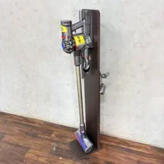 ① すぐ使える！動作品！dysonダイソンコードレスクリーナー純正SV11 ① すぐ使える！動作品！dysonダイソンコードレスクリーナー純正SV11
