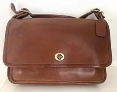 Coarch オールドコーチ 茶 ショルダーバッグ レディース チャーム付き