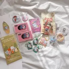 TinyTAN スマホグリップ j-hope & BT21 ならぶんです。 - メルカリ