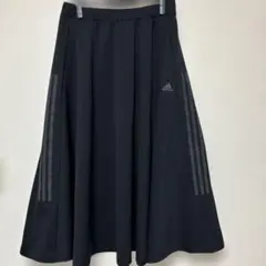 adidas ブラック フレアスカート 3本ラインロングスカートお買い得‼️