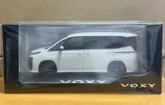 新型　VOXY ヴォクシー　　ミニカー　カラーサンプルのサムネイル
