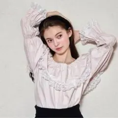 Treat ürself lace puff feminine tops