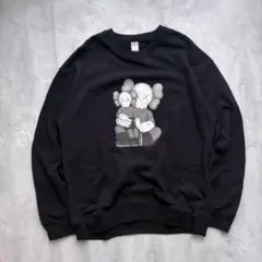【UNIQLO×KAWS】グラフィックスウェットシャツ 黒 XL