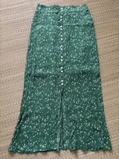 AZUL 花柄ロングスカート 緑色