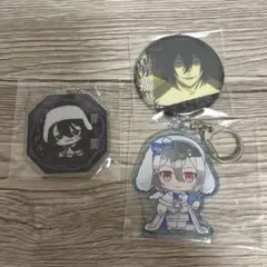 アクリルキーホルダーとバッジセット