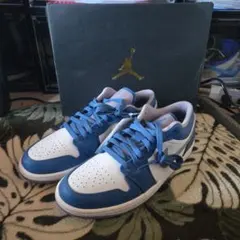NIKE　"True Blueのサムネイル