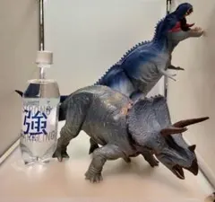 BIGサイズ　ティラノサウルス　トリケラトプス　フィギュア　最終価格　恐竜　模型