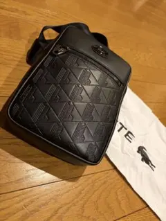 LACOSTE ショルダーバッグ ブラック