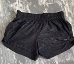 GAP黒ショートパンツ