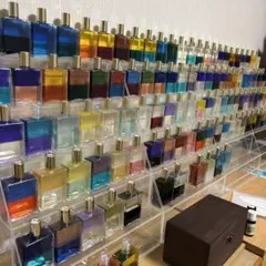 オーラソーマ　イクイリブリアムボトルフルセット　(欠品あります）陳列棚付き