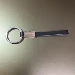 COACH ブラックレザーキーホルダー