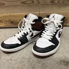 ナイキ NIKE AIR JORDAN 1 MID 25cm