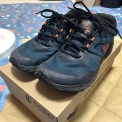 topo athletic 26.5
