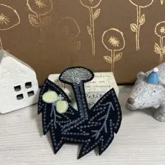 手作りブローチ＊ミナペルホネン たんぽぽと黄色いちょうちょ♪ - メルカリ