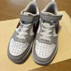 Nike スニーカー 22