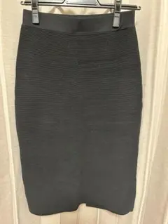 UNIQLO ブラック タイトスカート S