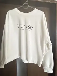 ホワイト プリント入り クロップドスウェット