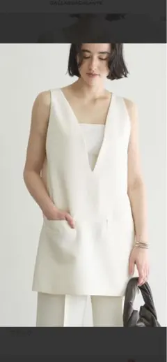 美品GALLARDAGALANTE　Vネックプルオーバーベストジレ