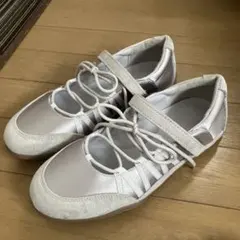 GU レースアップバレエスニーカー S 未使用品のサムネイル