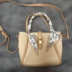 2wayショルダーバッグ　ハンドバッグ　ベージュ　スカーフ付き