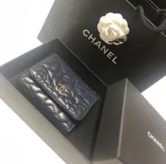 CHANEL 二つ折り財布 ネイビーのサムネイル