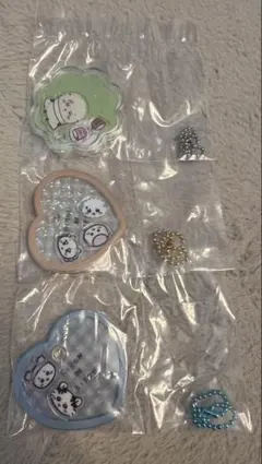 ちいかわ　きゃらシャカチャームグミ　キーホルダー