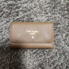PRADA　キーケース　キャメル