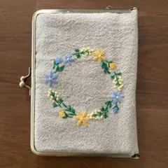 がま口型ハンドメイドサークルフラワー柄刺繍 文庫本ブックカバー マルチ手帳ケース