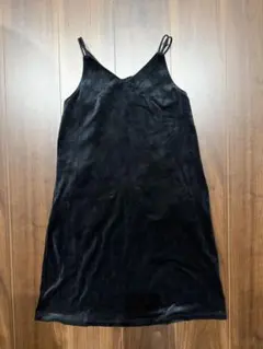 GU ベロアキャミワンピース 140センチ