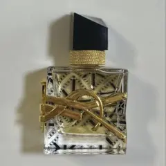 yvng patra使用YSL LIBRE オーデパルファム フローラル - メルカリ