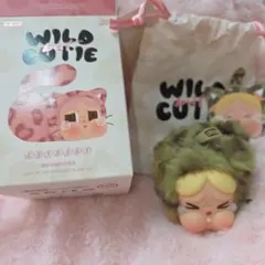 WILDCUTIE ぬいぐるみペンダント　クライベイビー　ポップマート