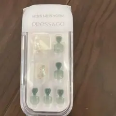 KISS NEW YORK press&go ネイルチップ 12個入りのサムネイル