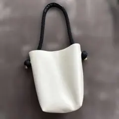 ズッカzuccaトートバック　ロープバック　アイボリー