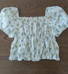 ZARA フラワープリント パフスリーブ トップス