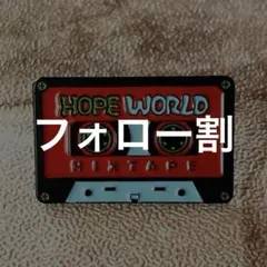 【フォロー割】カセットテープ 赤 ピンバッジ ピンズ ブローチ レトロ