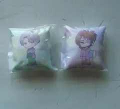 進撃の巨人　クッションキーホルダー　パジャマ　リヴァイ　ハンジ