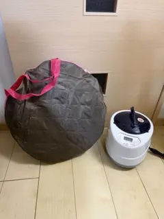 Item thumbnail for item 351e2000-c14b-4274-84cf-11630574046d