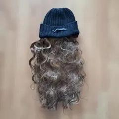 値下↘️新品！上質！ニットキャップ付きロングヘアーウィッグ.ヘアネット2つ付き！