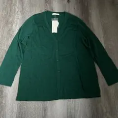 新品タグ付き☆日本製　Rogica Ｖネックカーディガン