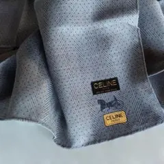 CELINE ハンカチ ドット柄 大判ハンカチ　スカーフ　シルク混の様な風合い