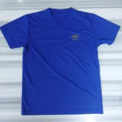umbro 青 Vネック Tシャツ　Lサイズ