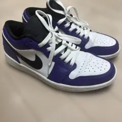 NIKE AIR JORDAN 1 LOW パープル ホワイトのサムネイル
