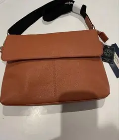 牛革ショルダーバック