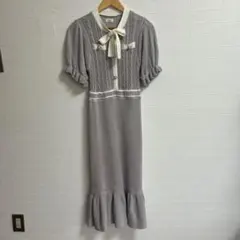 リボン付きケーブル編みワンピース