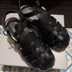 VIVIAN 厚底ボリュームグルカサンダルのサムネイル