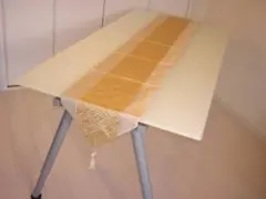 新品★本格テーブルランナー★テーブルセンター★ホワイトゴールド★