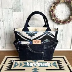 オルテガ柄(ネイビー)♡デニムリメイクトートバッグ☆サイドポケット